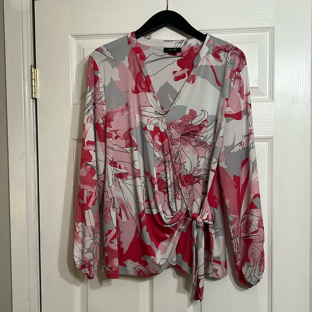 ALFANI long sleeve women’s top size L